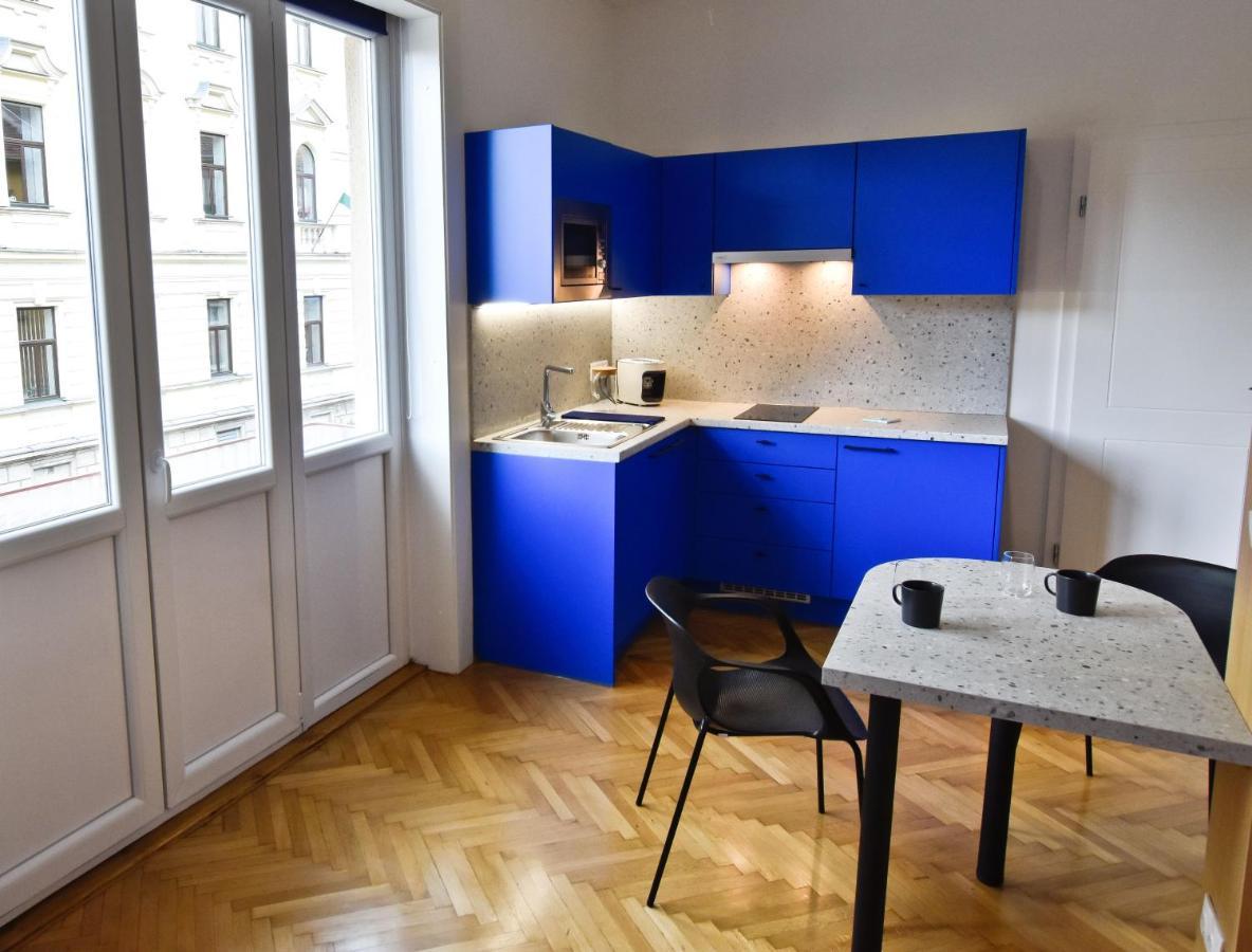 Zachar Apartman Шопрон Экстерьер фото